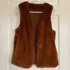 Stella & Dot faux fur vest